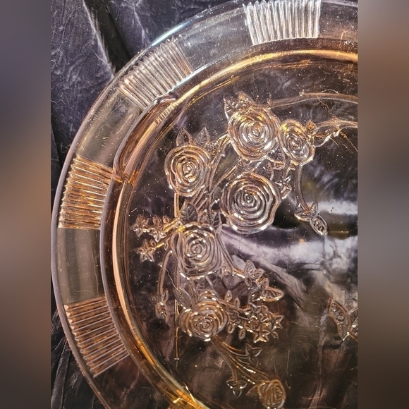 0187. Vintage ~ Federal Glass Co.~ Footed 11.5" Cake 🎂 Plate ~ Cabbage Rose 🌹 - Picture 10 of 16